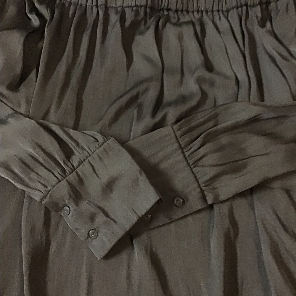 EUC Gibson & Latimer black off the shoulder blouse